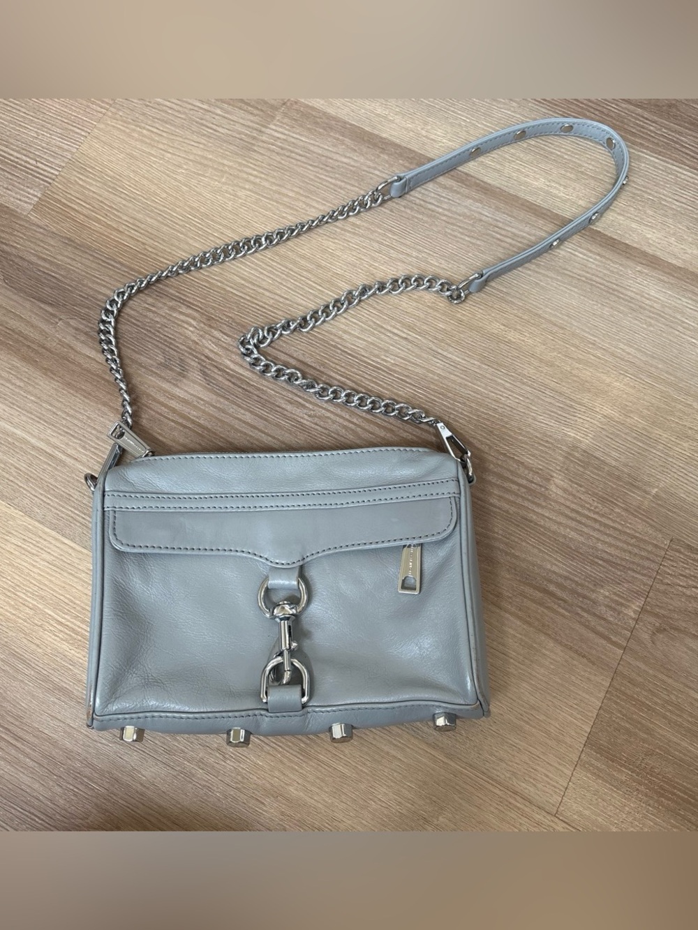 REBECCA MINKOFF Leather Crossbody Bag with Chain Strap in Light Gray
